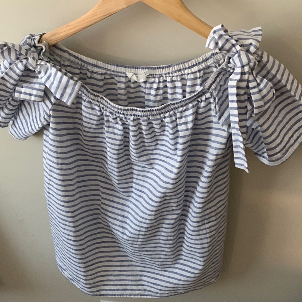 Soprano woven top